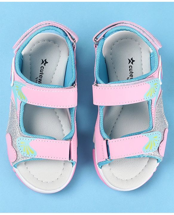 Cute Walk by Babyhug Sandal with Velcro Closure Heart Applique - Pink