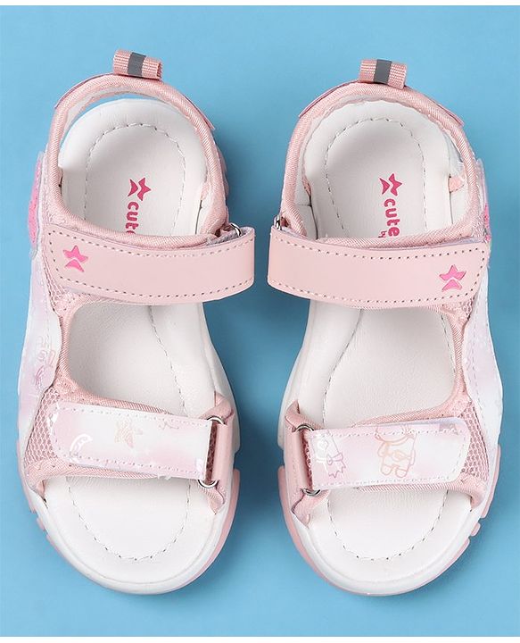 Cute Walk by Babyhug Sandal with Velcro Closure Heart Patch - Pink