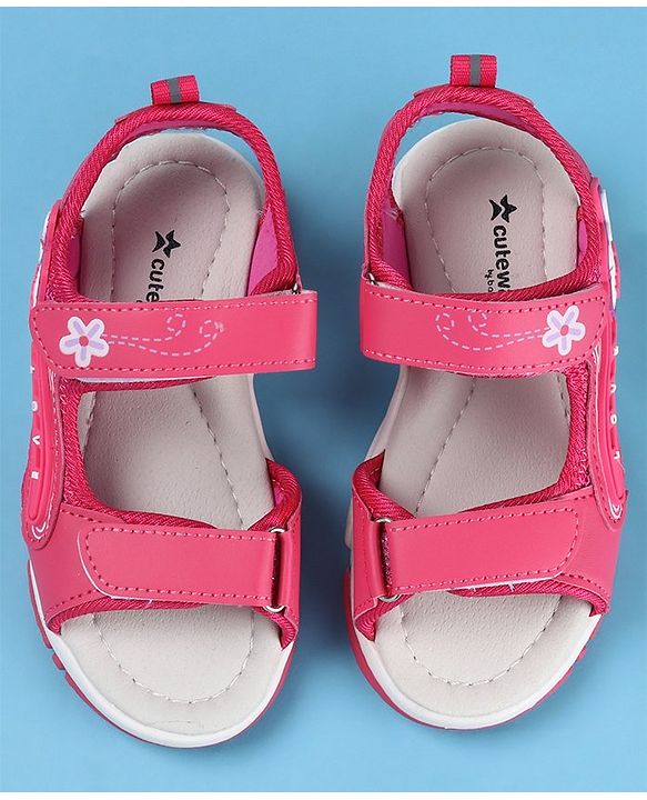 Cute Walk by Babyhug Sandal Velcro Closure Heart Patch - Fuchsia