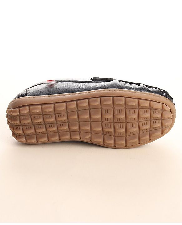 Cute Walk by Babyhug Slip On Loafers with Applique - Black