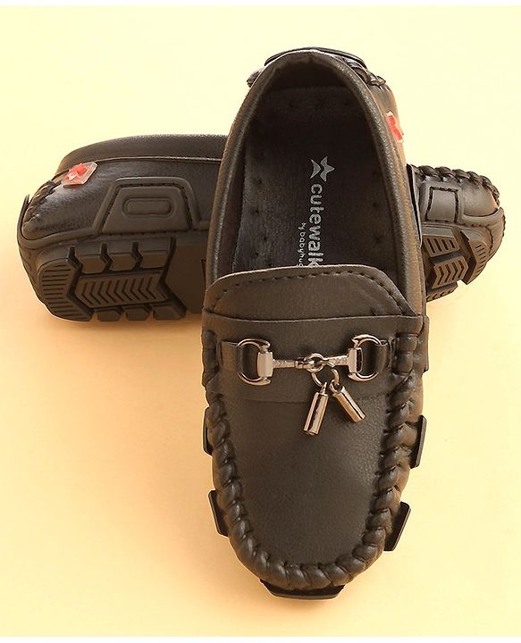 Cute Walk by Babyhug Slip On Solid Formal & Partywear Shoes with Chain Applique - Black