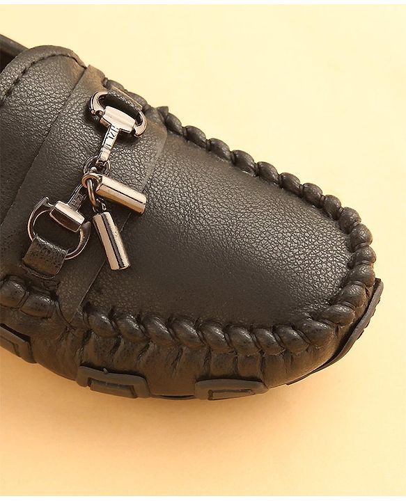 Cute Walk by Babyhug Slip On Solid Formal & Partywear Shoes with Chain Applique - Black