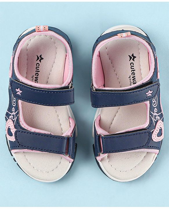 Cute Walk by Babyhug Sandal with Velcro Closure Heart Applque - Grey & Pink
