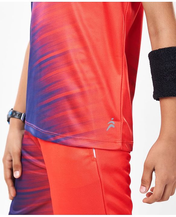 Pine Active Knit Half Sleeves Printed T-Shirt & Shorts Set - Red