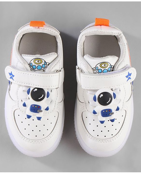 Cute Walk by Babyhug Velcro Closure Sneakers with Astronaut Applique - White & Royal Blue