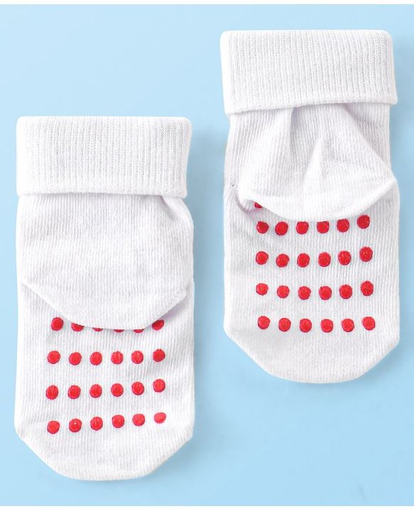 Cute Walk by Babyhug Non Terry Anti Bacterial Anti Skid Ankle Length Socks Striped & Star Design Pack Of 3- Multicolor