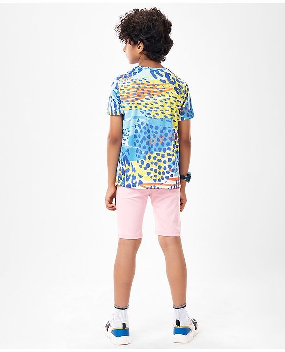 Pine Active Half Sleeves High Stretch T-Shirt Abstract Print - Multicolor