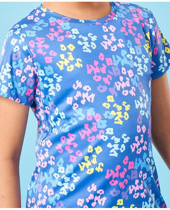 Pine Active Half Sleeves High Stretch T-Shirt Abstract Print - Multicolour