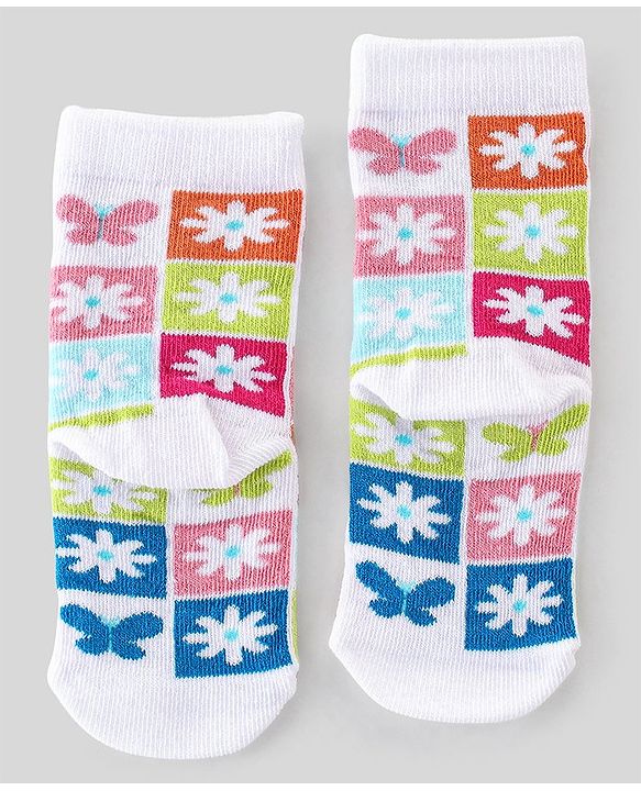 Cute Walk By Babyhug Non Terry Knit Anti-Bacterial Ankle Length Socks Floral Design Pack Of 3 - Green Blue & White