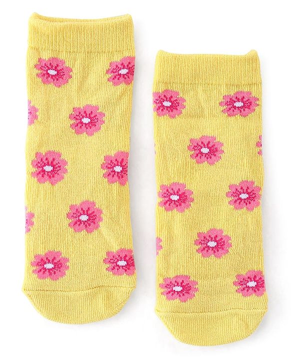 Cute Walk By Babyhug Anti-Bacterial Ankle Length Socks Floral & Dot Design Pack Of 3 - Multicolour