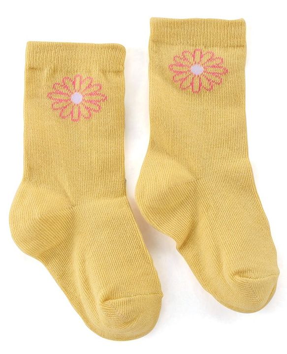 Cute Walk by Babyhug Anti Bacterial Ankle Length Socks Floral Design Pack Of 3 - Multicolour