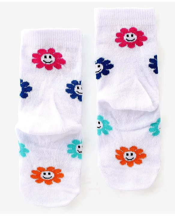 Cute Walk by Babyhug Anti Bacterial Ankle Length Socks Floral Design Pack Of 3 - Multicolour