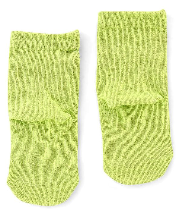 Cute Walk by Babyhug Anti Bacterial Ankle Length Socks Whale Design Pack Of 3 - Multicolour
