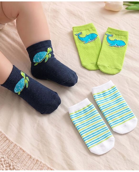 Cute Walk by Babyhug Anti Bacterial Ankle Length Socks Whale Design Pack Of 3 - Multicolour