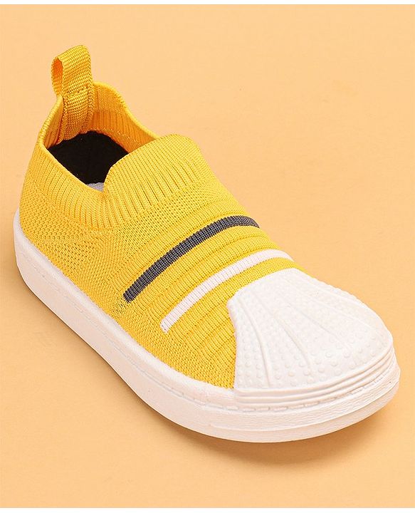 Cute Walk by Babyhug Slip On Casual Shoes - Yellow