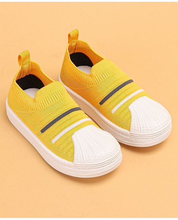 Cute Walk by Babyhug Slip On Casual Shoes - Yellow
