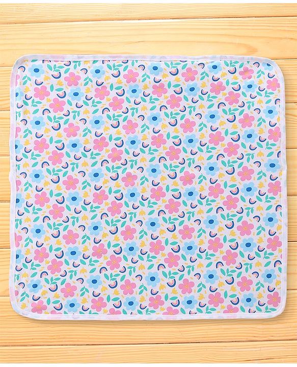 Babyhug Terry Knit Hooded Bath Towel With Floral Print L 76.2 x B 76.2 cm - Multicolor