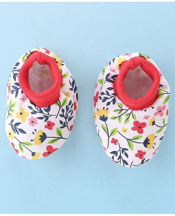 Babyhug 100% Cotton Mittens & Booties with Floral Print - White