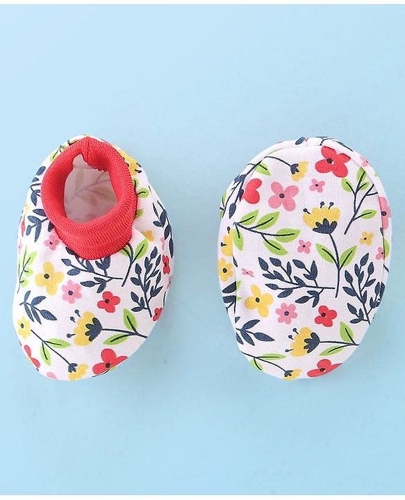 Babyhug 100% Cotton Mittens & Booties with Floral Print - White