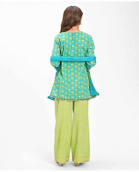 Pine Kids Cotton Three Fourth Sleeves Floral Printed Kurti with gota Patti Lace & Palazzo Set With Dupatta - Blue & Green