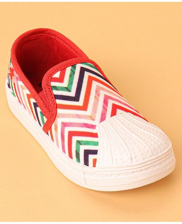 Cute Walk by Babyhug Slip On Zig Zag Pattern Casual Shoes - Red
