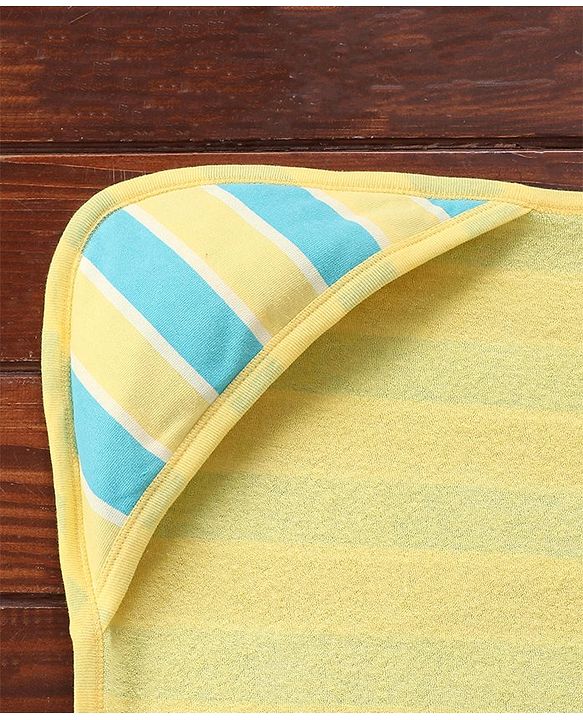 Babyhug Terry Woven Hooded Bath Towel with Floral Print L 76 X B 76 cm - Yellow