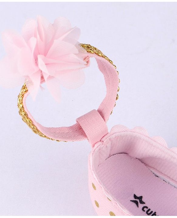 Cute Walk by Babyhug Velcro Closure Booties with Flower Applique - Pink