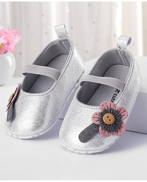 Cute Walk by Babyhug Booties Floral Applique - Silver