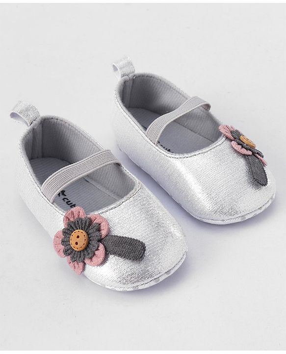 Cute Walk by Babyhug Booties Floral Applique - Silver