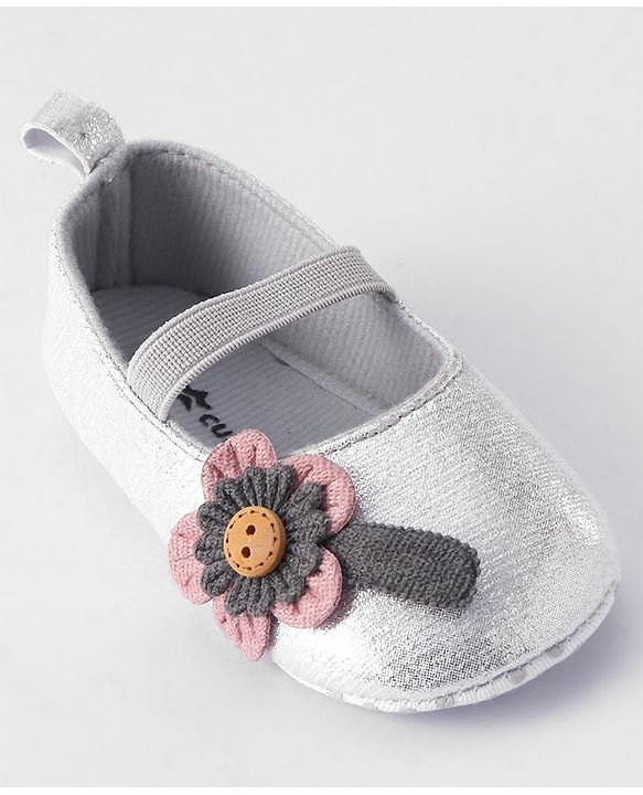 Cute Walk by Babyhug Booties Floral Applique - Silver