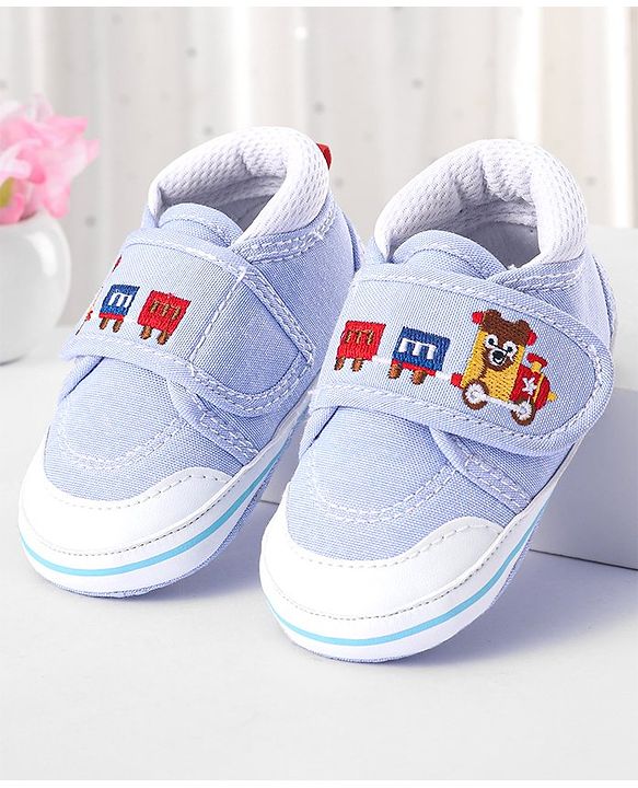 Cute Walk by Babyhug Velcro Closure Booties Train Embroidery - Blue