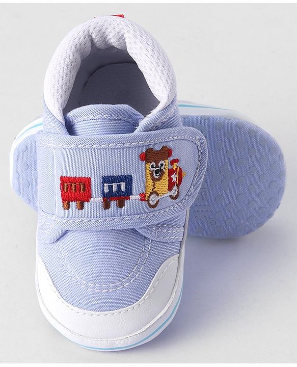 Cute Walk by Babyhug Velcro Closure Booties Train Embroidery - Blue
