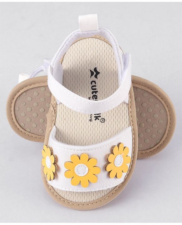Cute Walk by Babyhug Velcro Closure Booties With Floral Applique - White