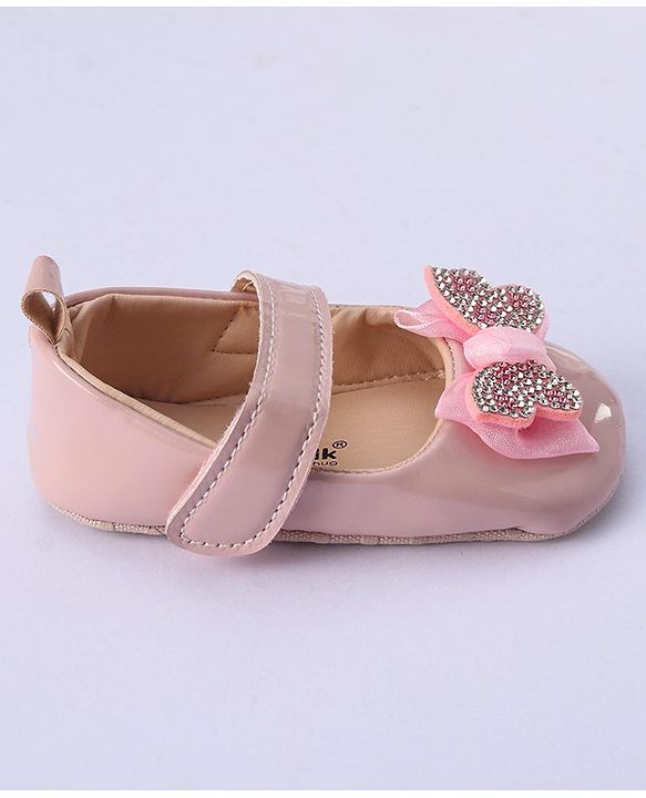 Cute Walk by Babyhug Velcro Closure Booties Bow Applique - Pink