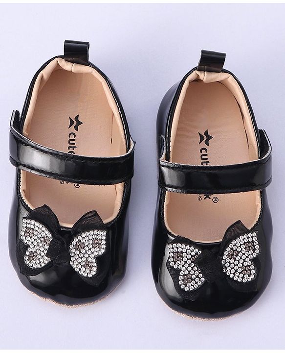 Cute Walk by Babyhug Velcro Closure Booties Bow Applique - Black
