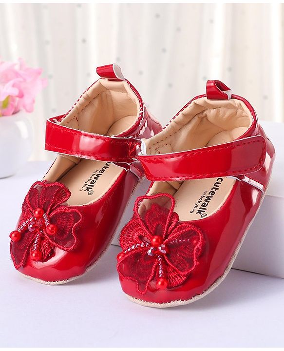 Cute Walk by Babyhug Velcro Closure Booties Floral Applique - Red
