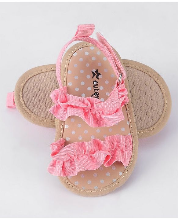 Cute Walk by Babyhug Velcro Closure Booties - Pink