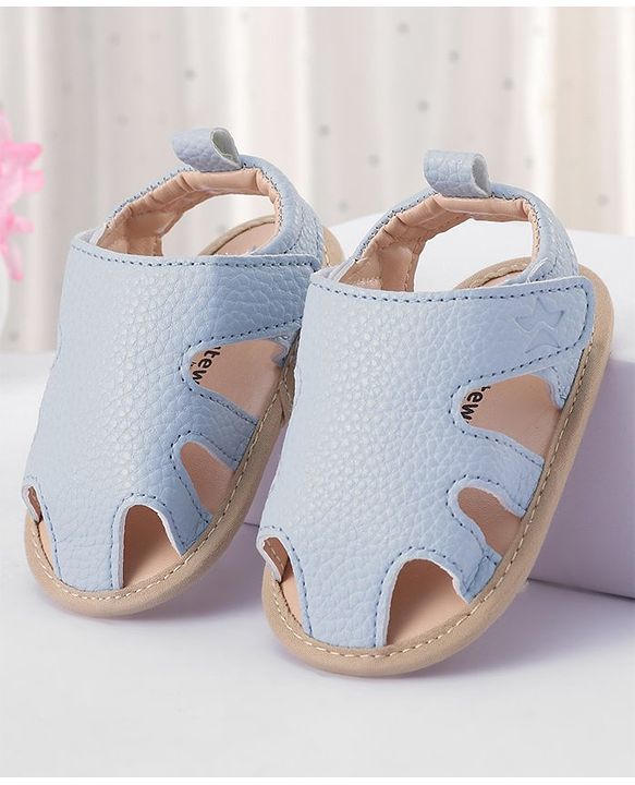 Cute Walk by Babyhug Solid Colour Velcro Closure Booties - Blue