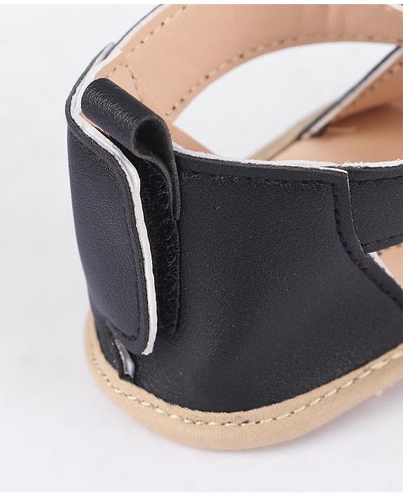 Cute Walk by Babyhug Velcro Closure Booties - Black