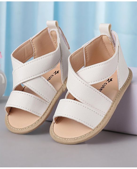 Cute Walk by Babyhug Velcro Closure Booties - Black
