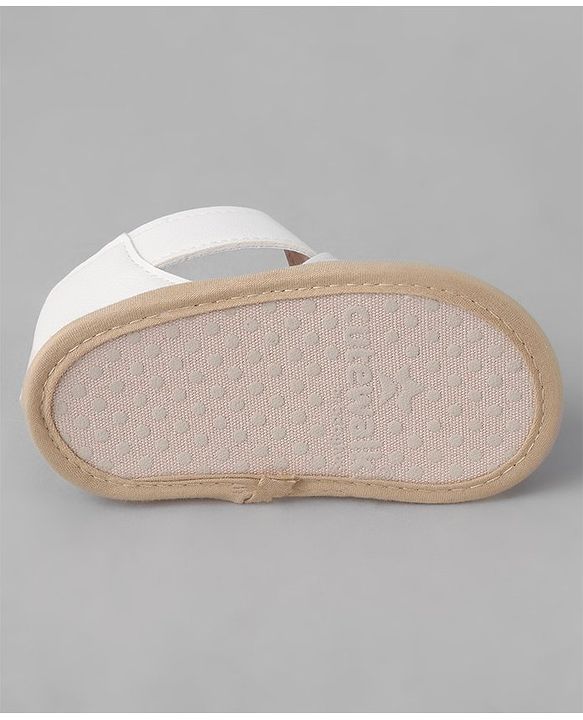 Cute Walk by Babyhug Velcro Closure Booties - Black