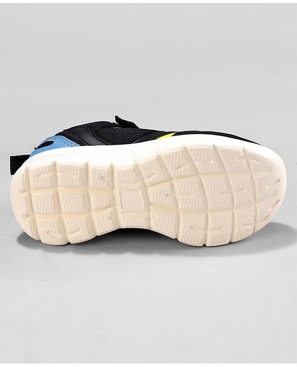 Cute Walk by Babyhug Sneakers with Velcro Closure - Black & Blue