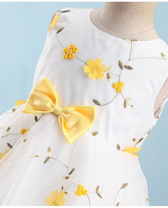 Babyhug Woven Sleeveless Fit and Flare Party Frock with 3D Floral Applique - Off- White