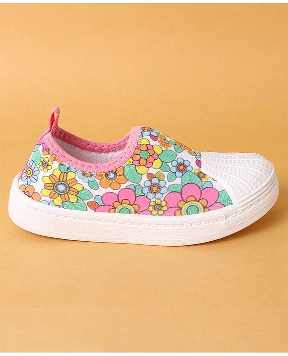 Cute Walk by Babyhug Casual Slip On Shoes Floral Print - Pink