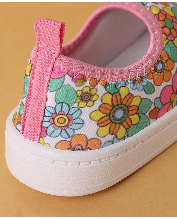 Cute Walk by Babyhug Casual Slip On Shoes Floral Print - Pink