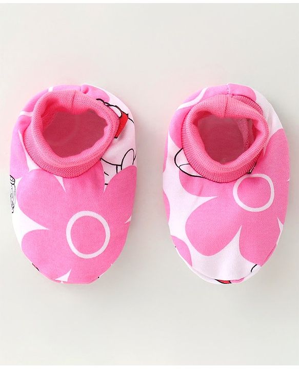Babyhug Disney Cap Mitten & Booties With Winnie the Pooh Graphics - White