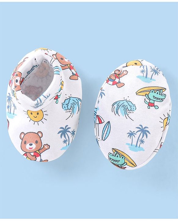 Babyhug 100% Cotton Cap Mittens & Booties with Beach Theme -White