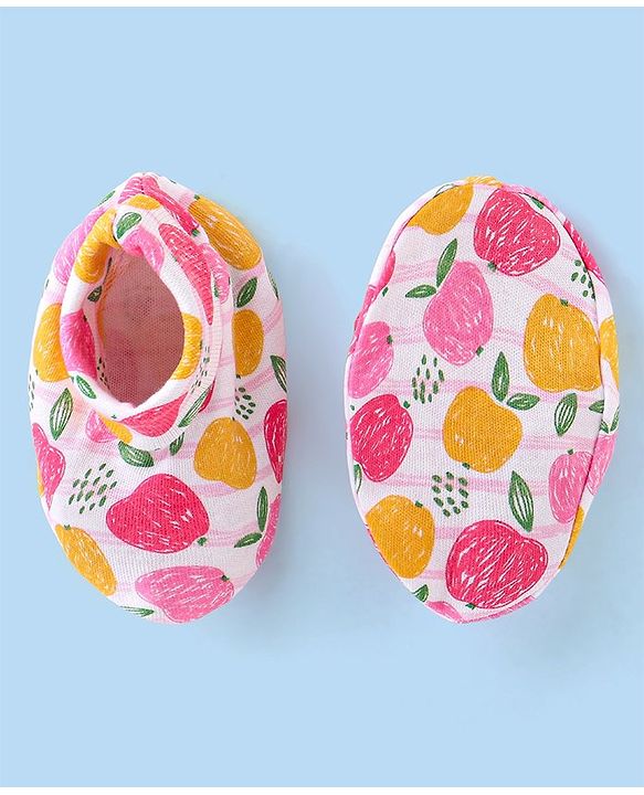 Babyhug 100% Cotton Cap Mittens & Booties with Apple Print- Multicolor
