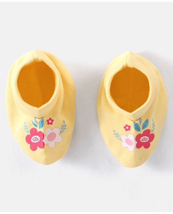 Babyhug 100% Cotton Knit Floral Print Mittens & Booties - Yellow