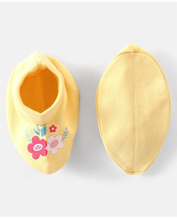 Babyhug 100% Cotton Knit Floral Print Mittens & Booties - Yellow